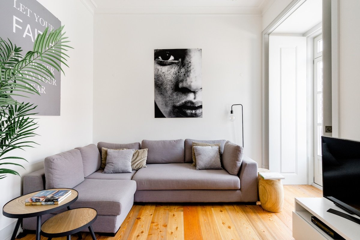 MY LX FLAT Sophisticated Gem in Lisbon’s Heart gallery image 2