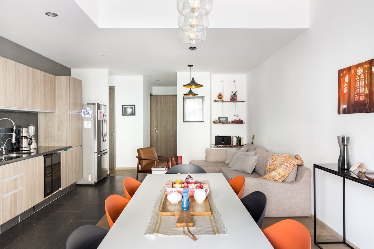 Spacious Roma Apartment w/ Private Terrace & Grill gallery image 3