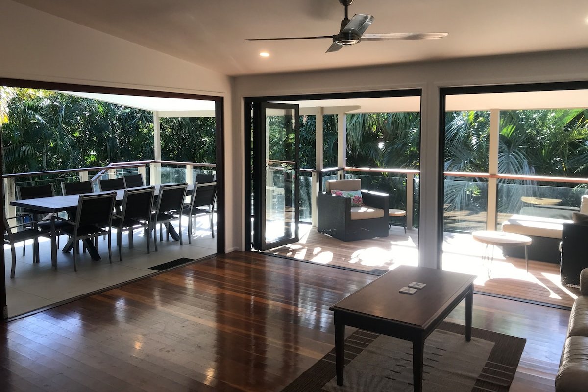 Sunrise Beach Tropical Haven gallery image 5