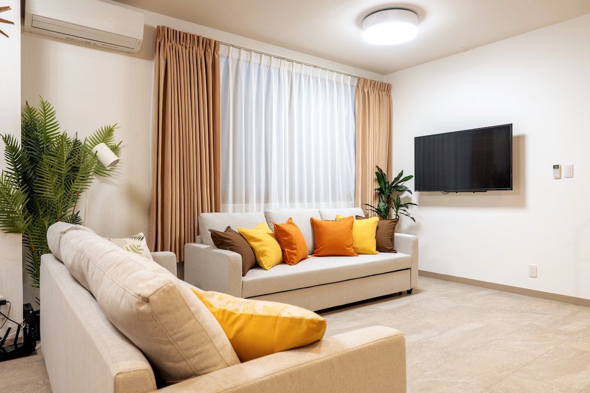 TX浅草駅1分!空港直通バス!100㎡!エレベーターあり!浅草寺、道具街がすぐ近く! gallery image 3