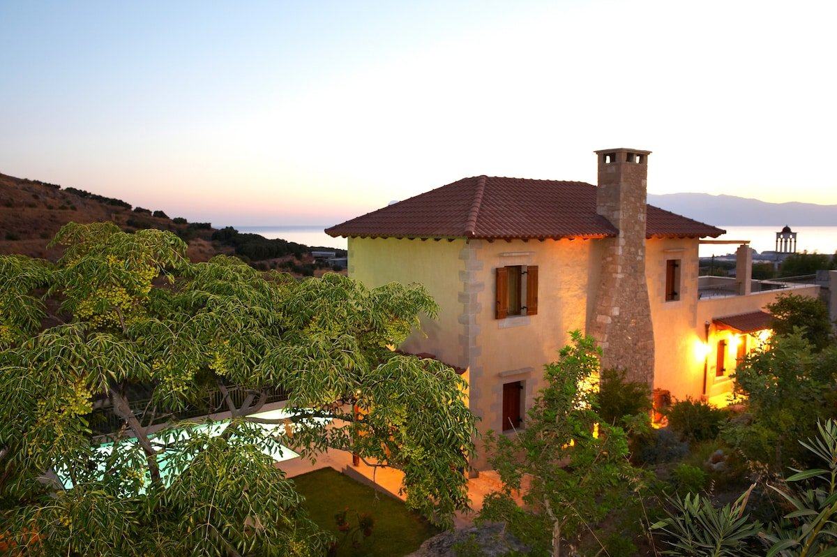 Luxurious Stone Villa Patriko , kaliviani, Crete gallery image 4