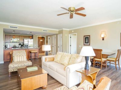 Maui Resort Rentals: Honua Kai 3BR+Den