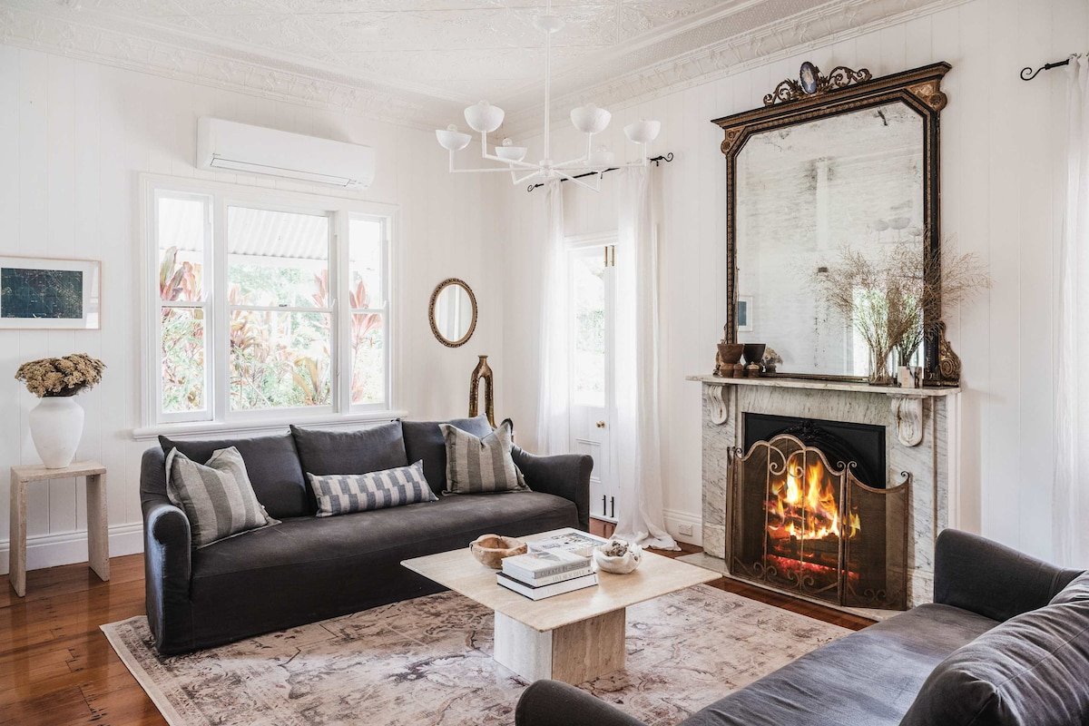 Eastnor House – Relax in Luxury gallery image 4