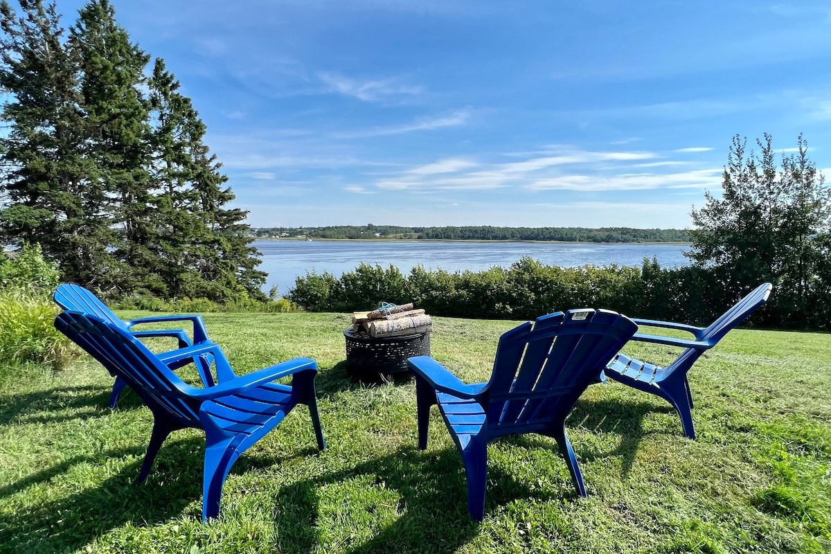 *Once Upon a Tide* Waterfront Escape gallery image 3