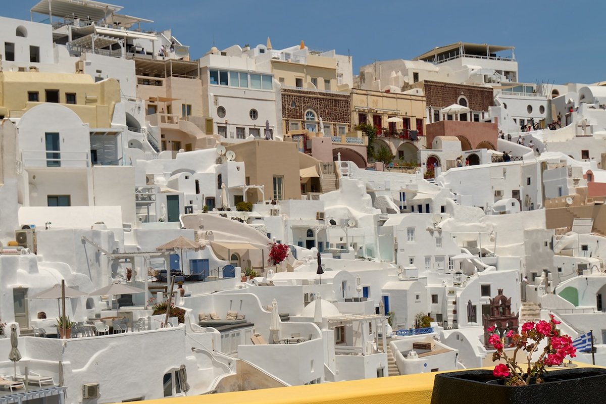 Ilivatos – Elegant Villa on the Caldera’s Edge gallery image 4