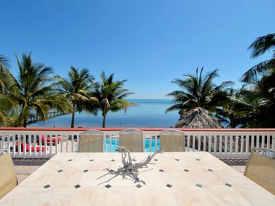 Beachfront 4BR (2+ kings), private pool, views!