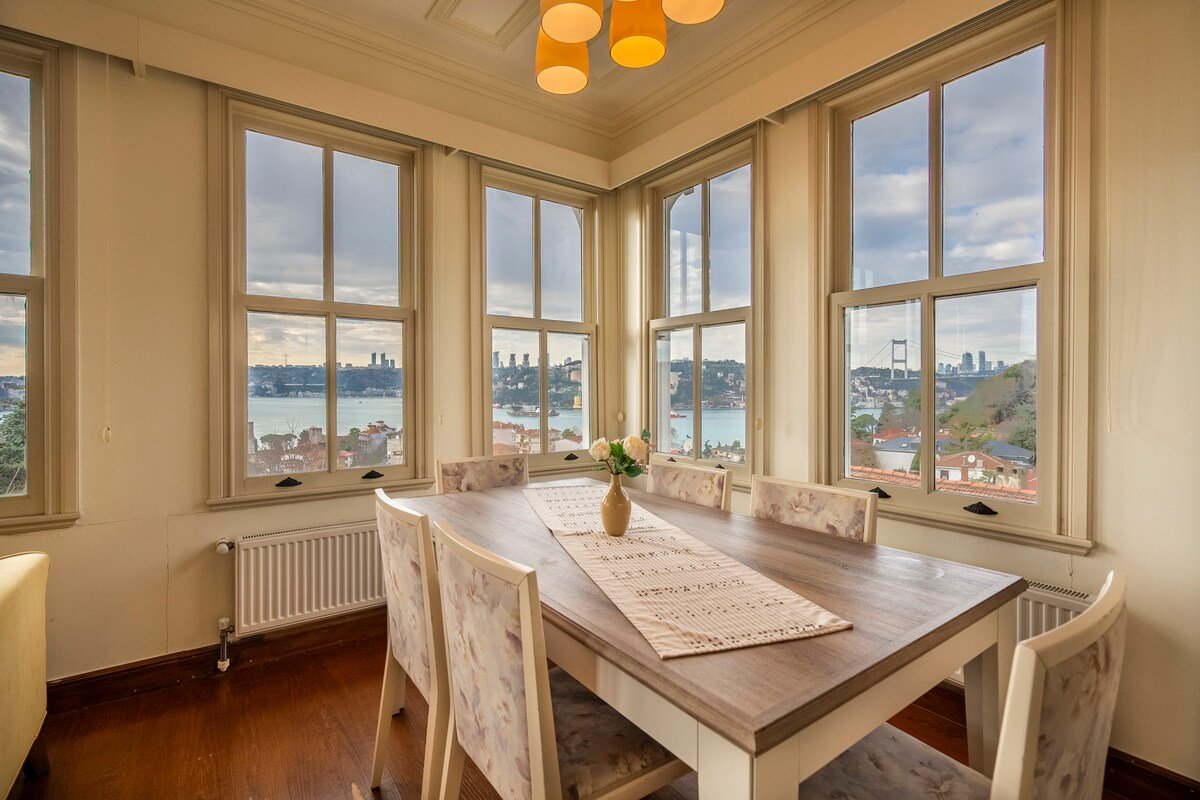 Anadolu Hisarı Timeless Mansion w/ Bosphorus View gallery image 5