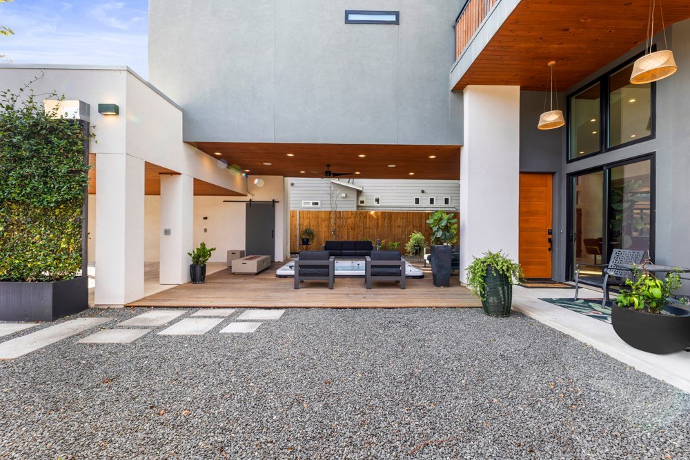 ESTE | Tranquility in the ATX