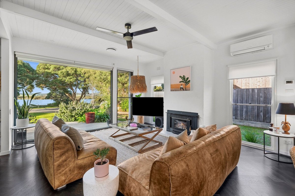 River Chic! – with pool. gallery image 4