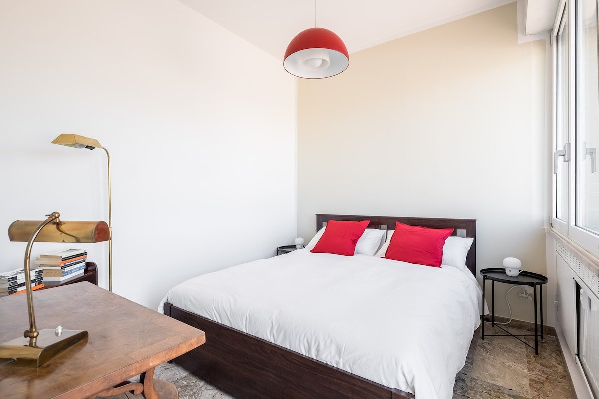 Ermanno’s rooftop gallery image 5