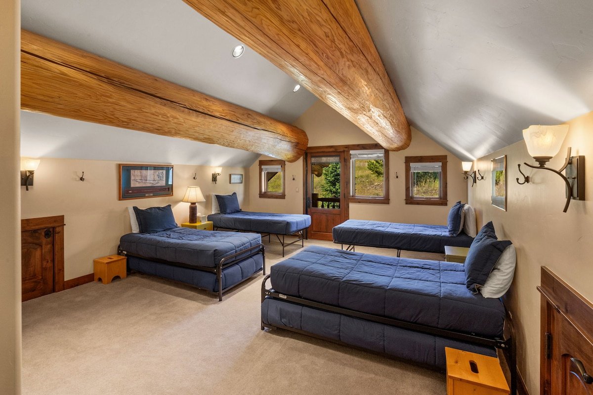 Grand Ski Retreat | Hot Tub, Fireplace + Views! gallery image 2