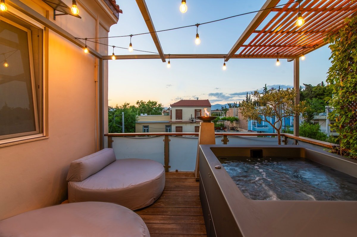 Majestic views over Acropolis gallery image 3