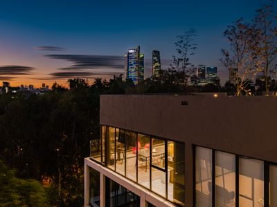 w/AC: Exquisite Heaven: Condesa PH w/Rooftop Gym