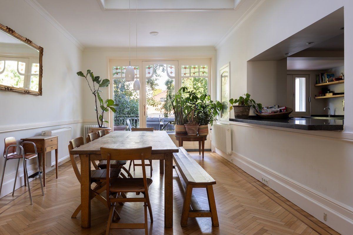 Belle Epoque Townhouse Antwerp gallery image 2