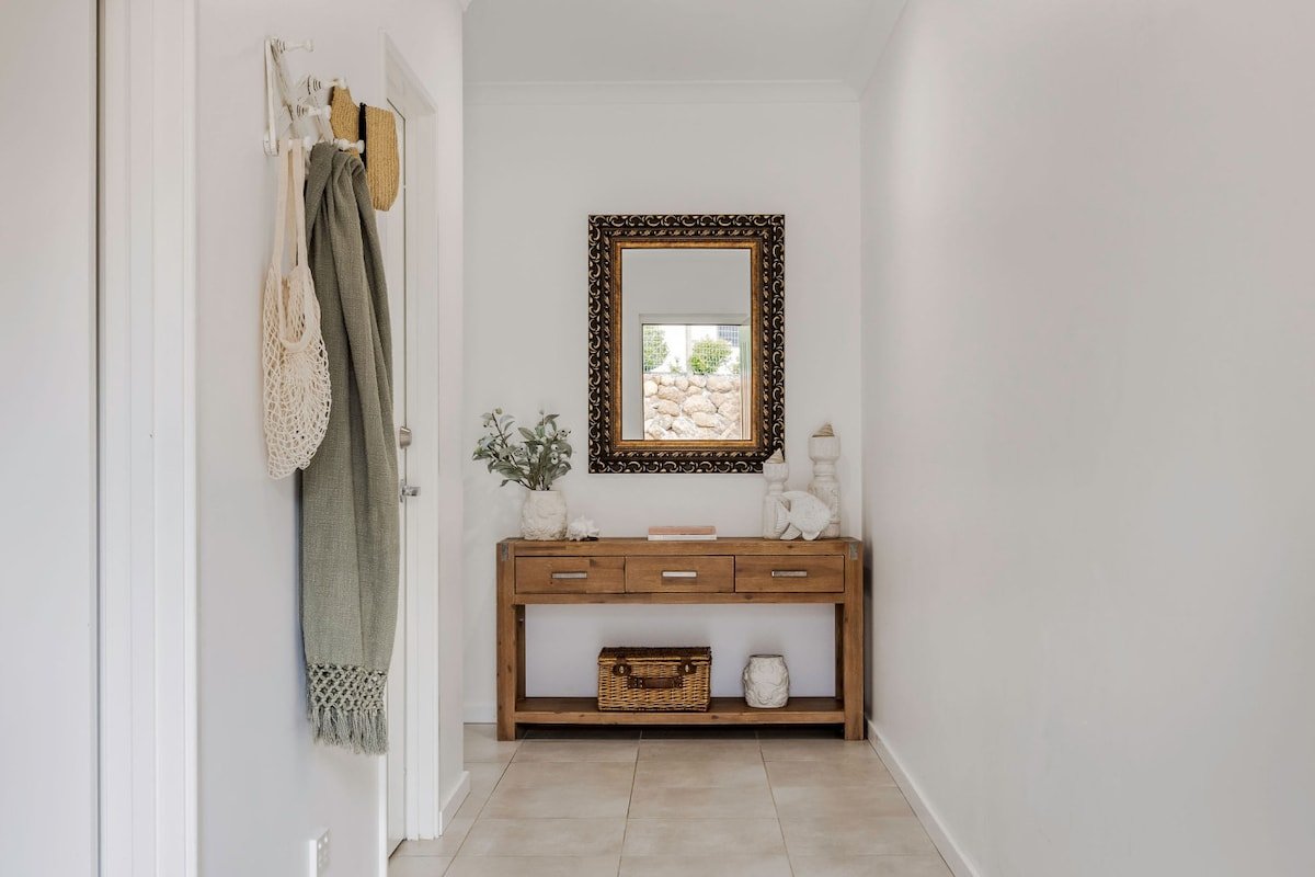 Rivendell Villa 8 – Rivendell Winery Estate gallery image 4