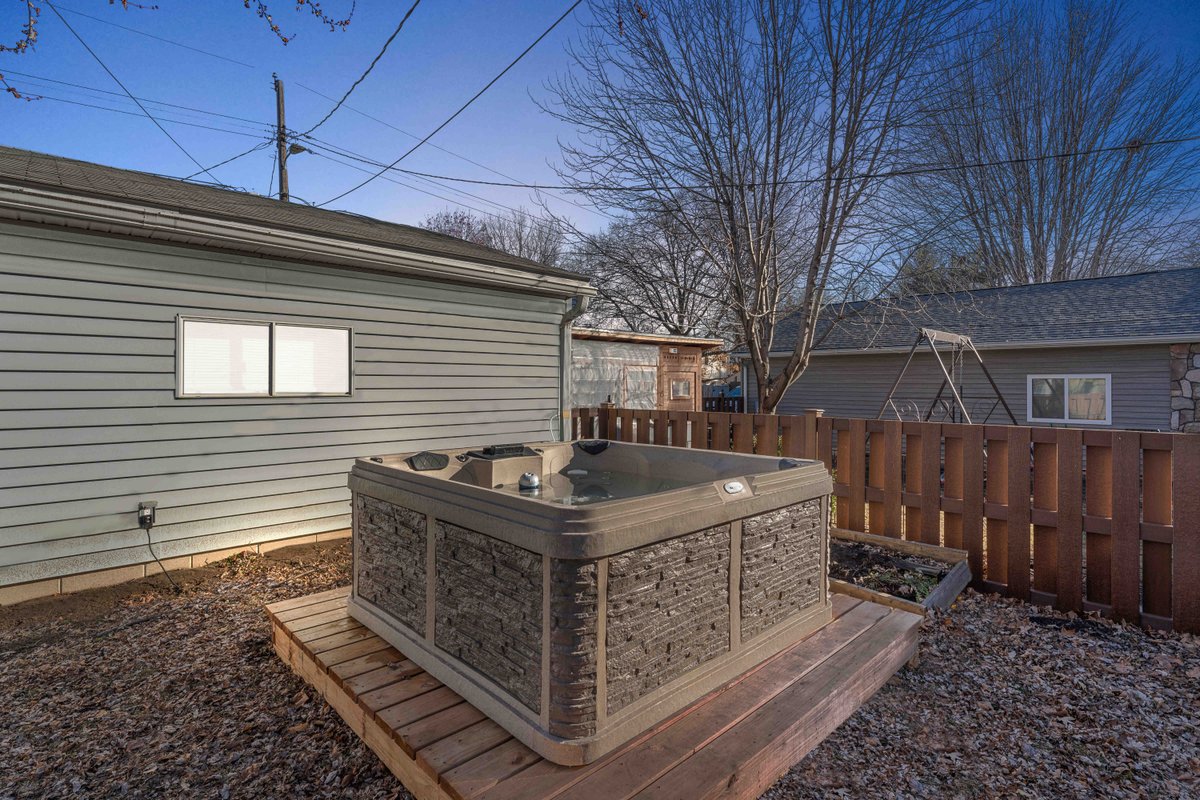 Hot tub | BBQ Grill Jun2024 | 5min to MOA &Airport