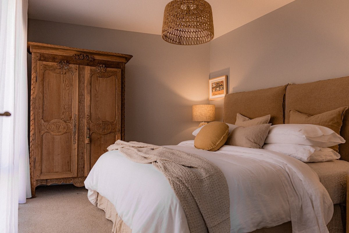 Cooinda – Absolute Beachfront, Views & Sauna gallery image 3