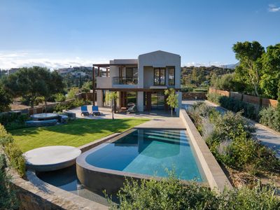 Beachfront Linum Escape Retreat Heated Pool