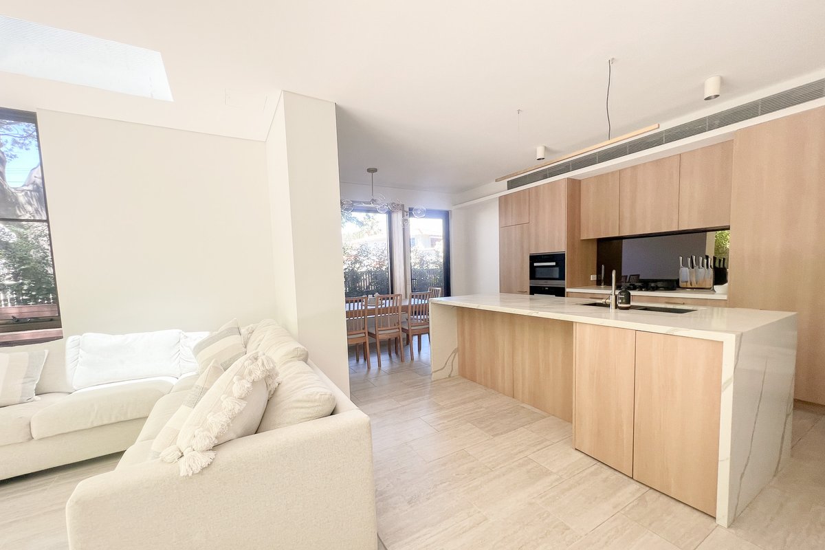 Luxe 3 bed apt 10min walk to Bondi beach