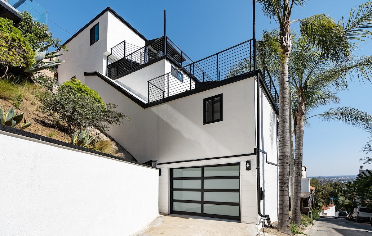 West Hollywood Hideaway gallery image 2