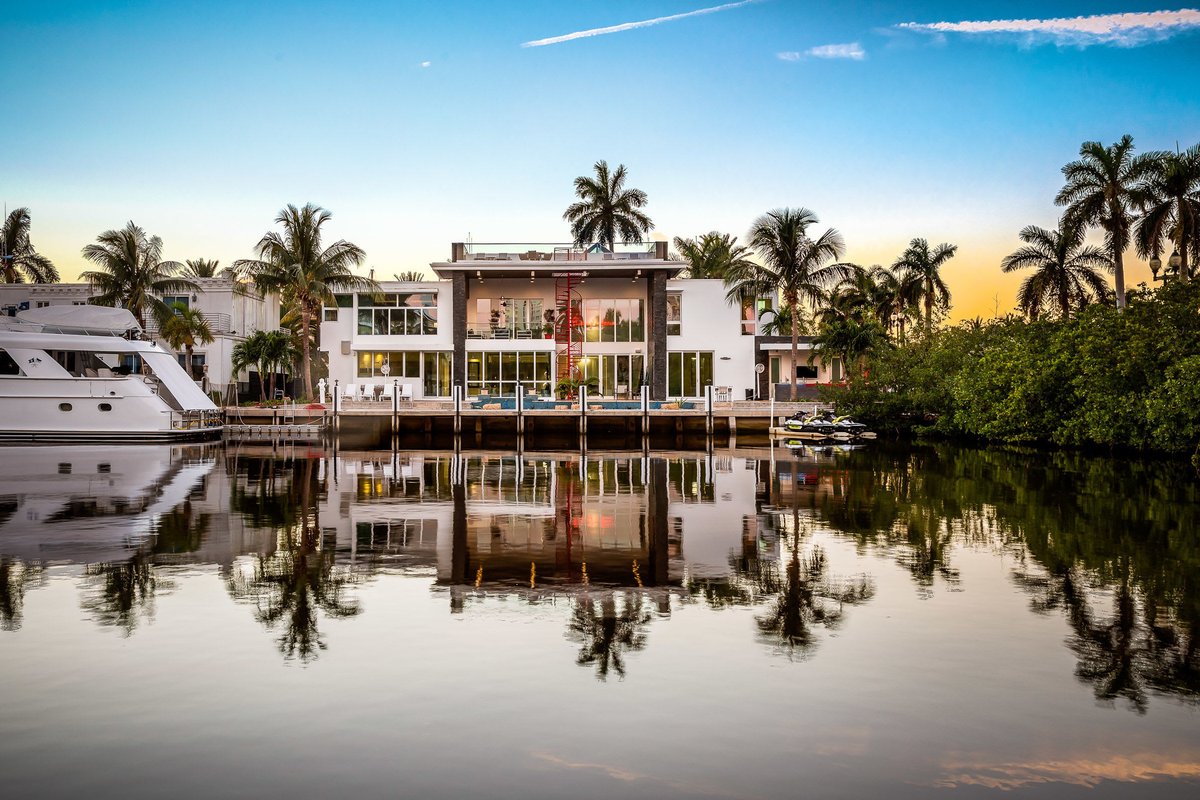 Stunning Modern Waterfront Estate w/ Private Dock