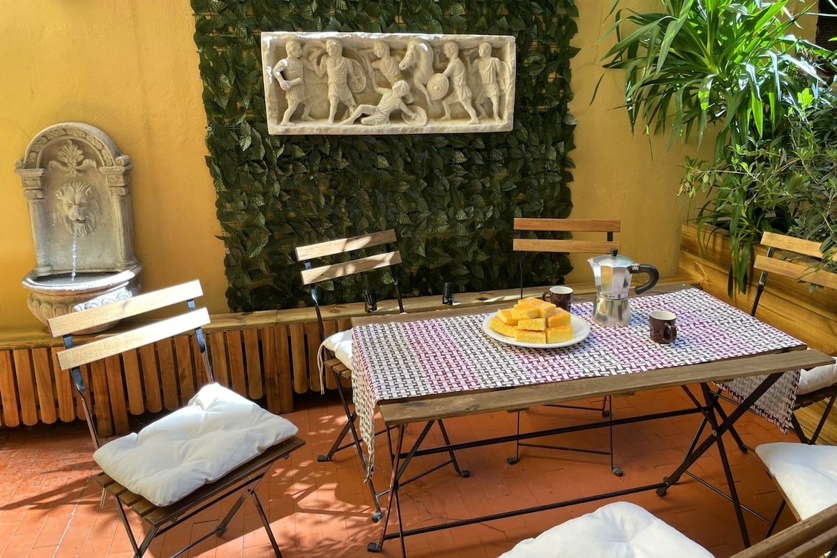 Casa Antica mit großer Privat-Terrasse in Rom gallery image 4