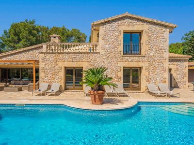 Villa Casa del Pinaret with private swimming pool.