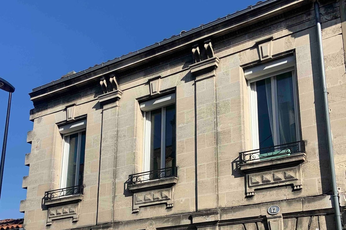 A 2 pas de la gare : Luxe, calme et convivialité gallery image 4