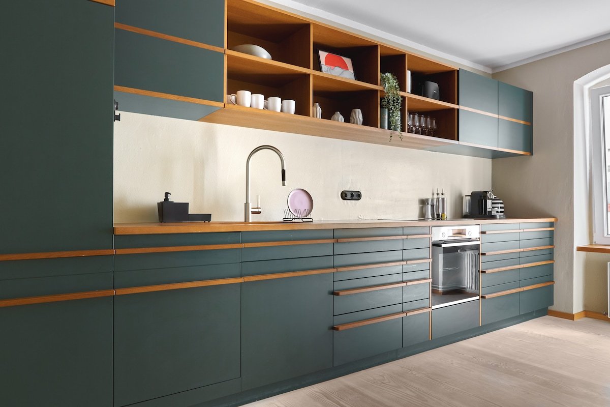 Central 120m² Design Loft with Balcony gallery image 5