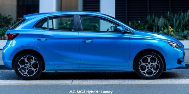 MG MG3 1.5 LUX HYBRID A/T - 9 