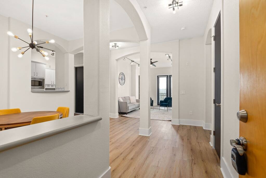 Gated, Quiet, Close to Vandy and 440, Pet Friendly gallery image 4