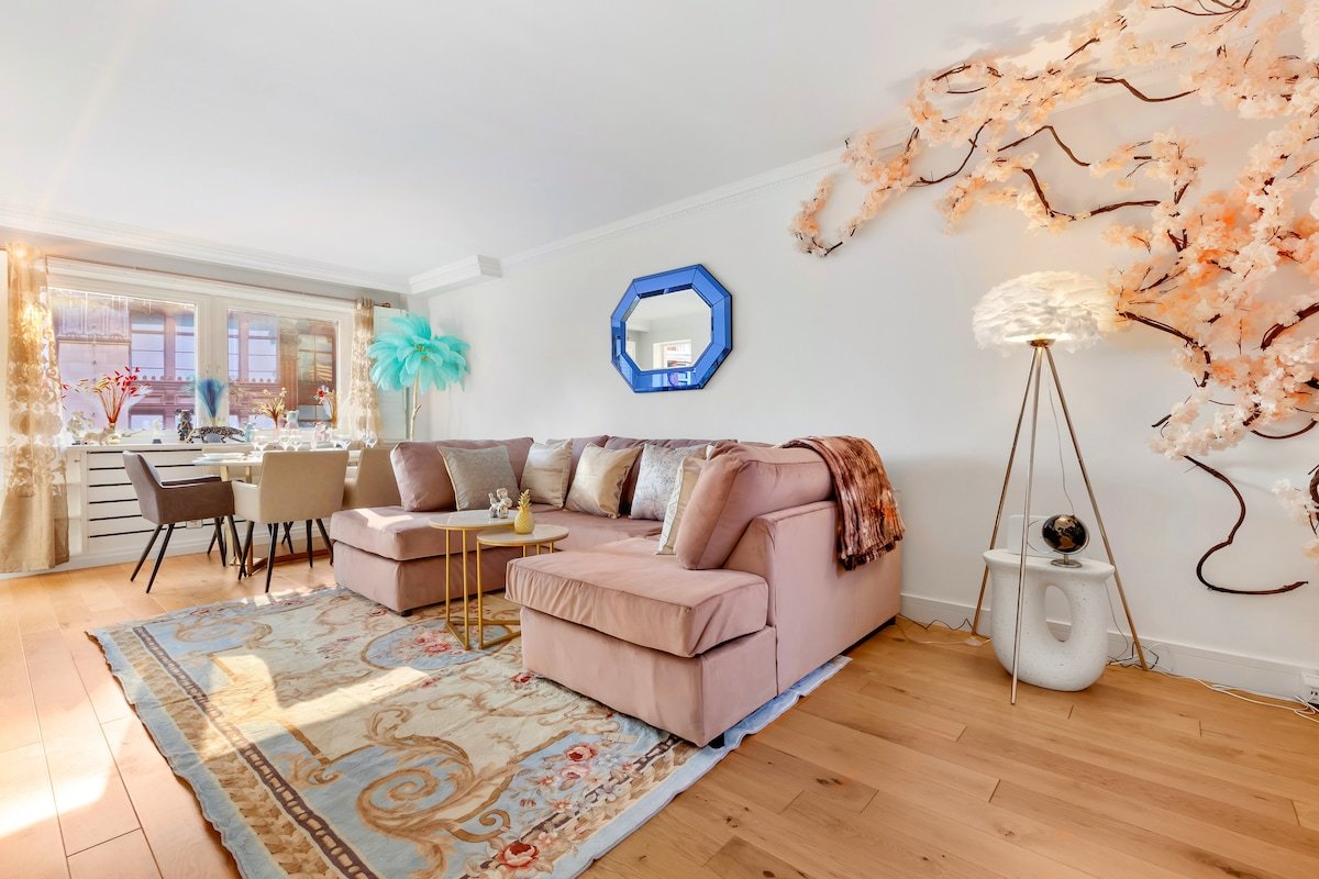 ICONiC Apartment with TERRACe in Harrods gallery image 2