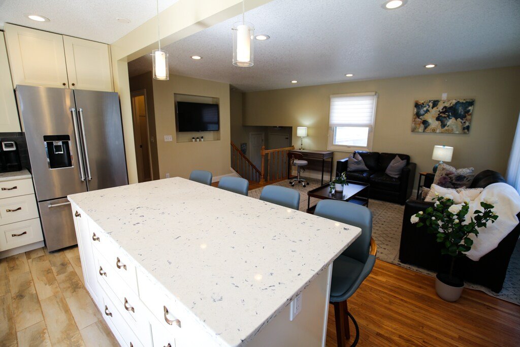 Spacious 5BR3BA home in NE Arts District gallery image 3