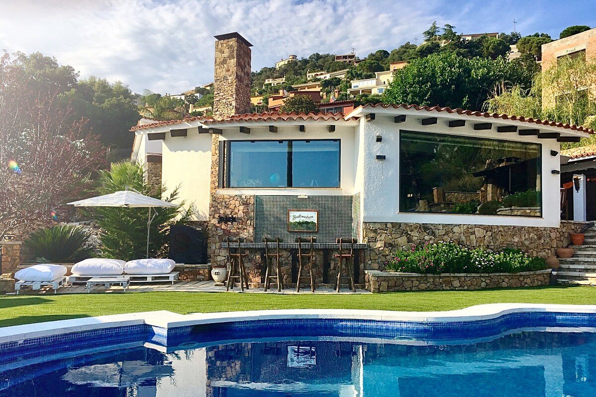 playground and pool. Cal Cercle-Costa Brava gallery image 2
