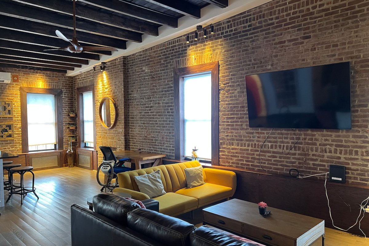 Vibrant Bed-Stuy Hidden Gem: 2BR gallery image 2