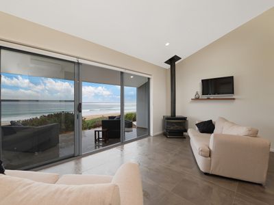 Seafarers Getaway Beach View Lodge #2