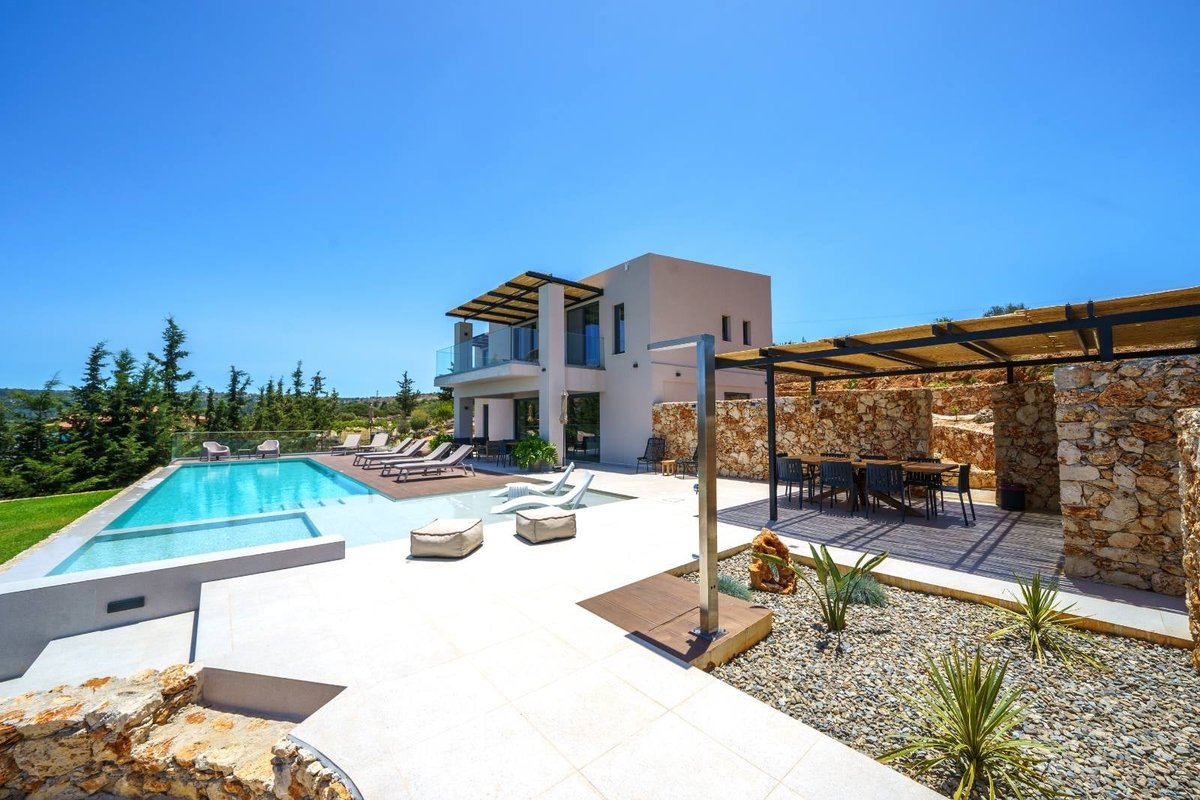 In Vivo Luxury villa, Sea View & 90m² Heated Pool
