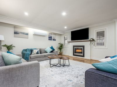 Serene and Spacious Retreat on the Hills