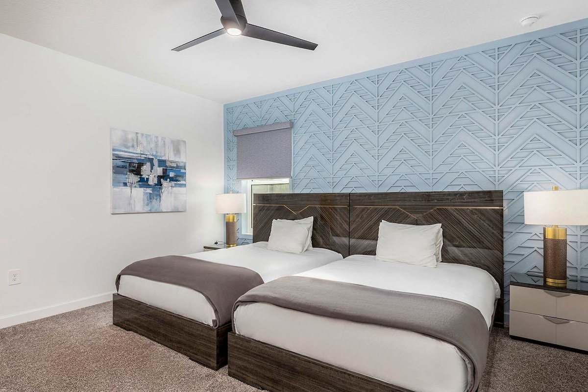 The Sea Renity gallery image 2