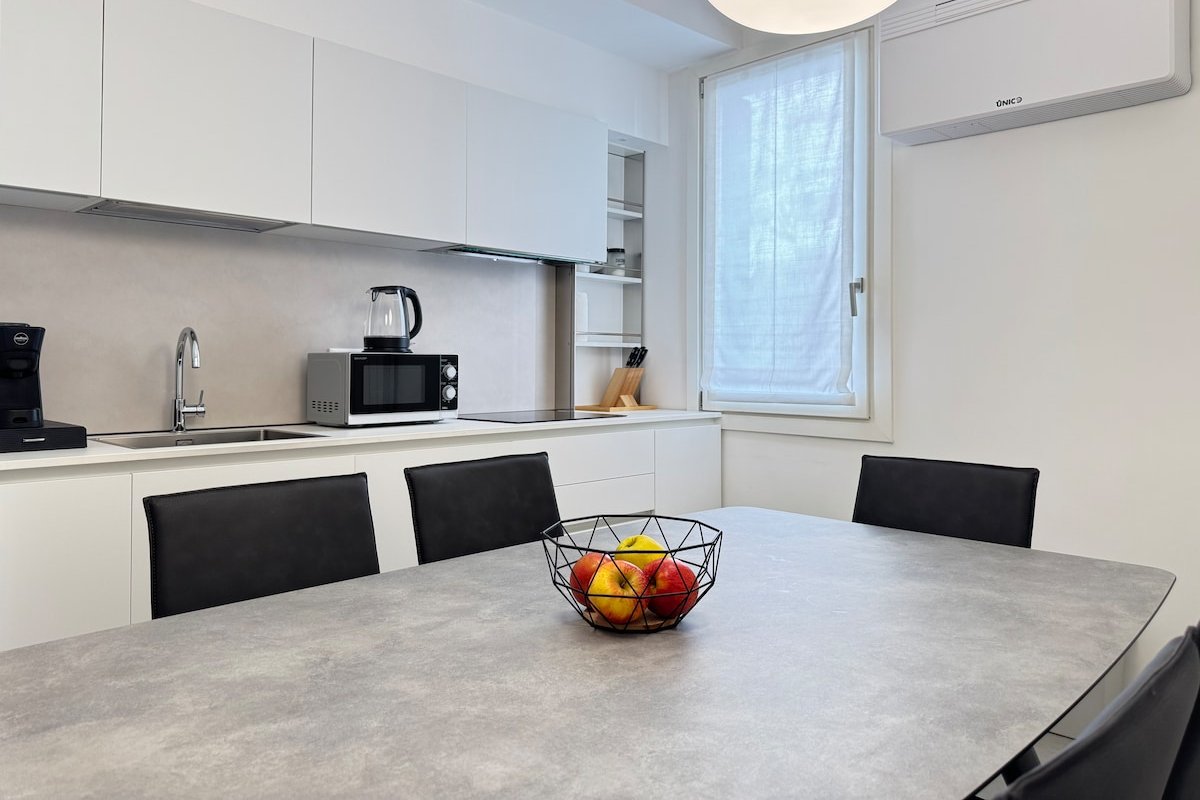 Ca’ Lavinia Elegant Venice stay in centro storico gallery image 3