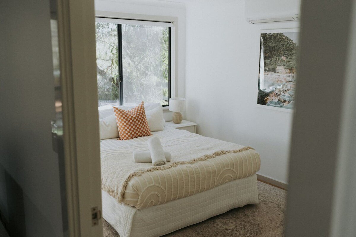 Melo Beach Escape gallery image 5