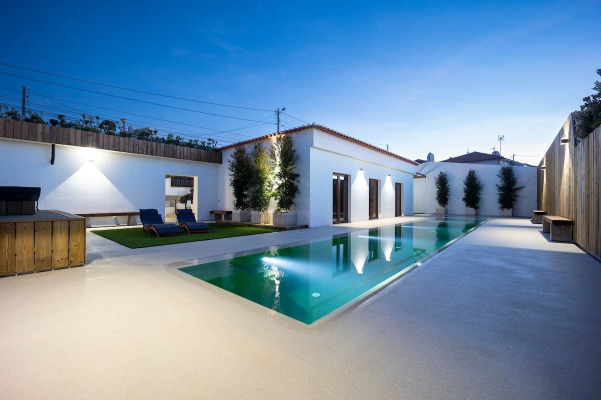 W house & Green house gallery image 3