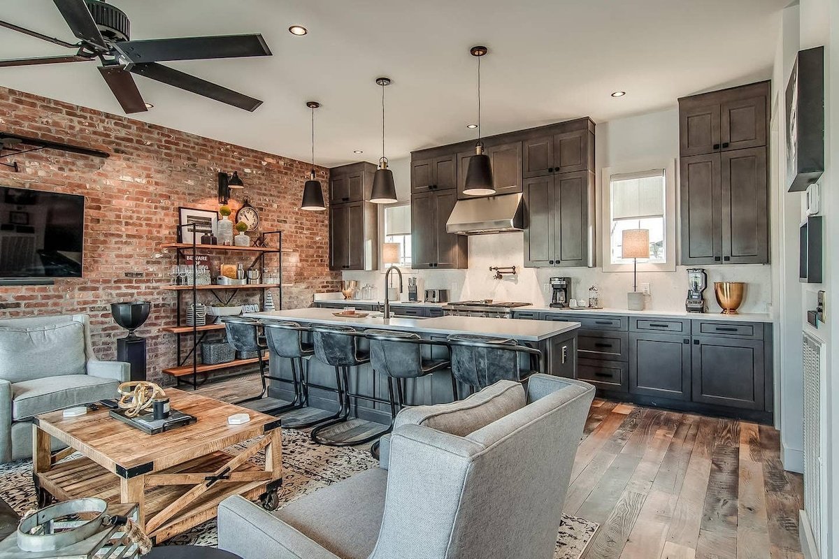 2 Super Lux WeHo Homes – 2 Rooftops! -6 Bedrooms gallery image 5