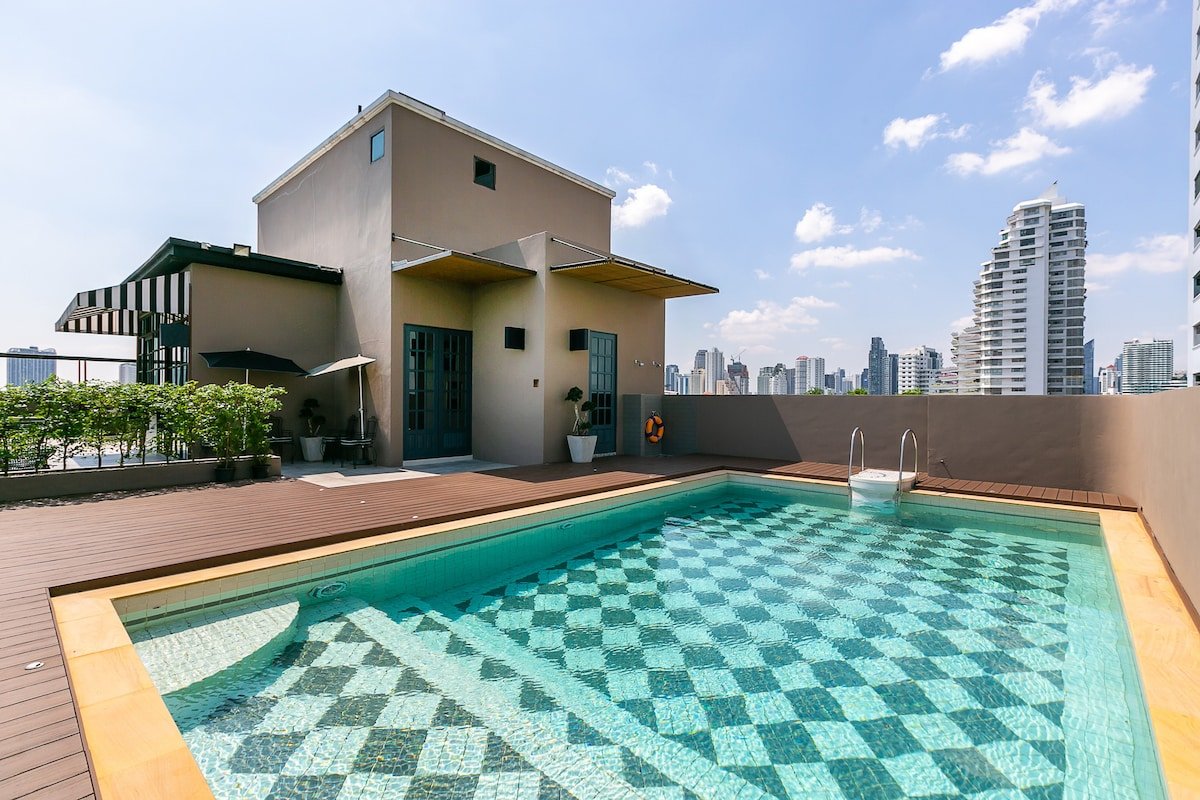 Outdoor Jacuzzi Huge Terrace | 2 Lux BR 7 Min BTS gallery image 4