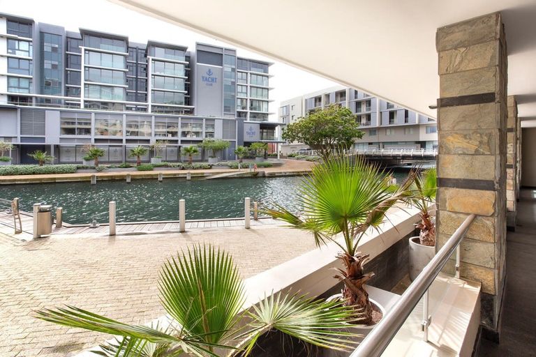 106 Canal Quays featured image