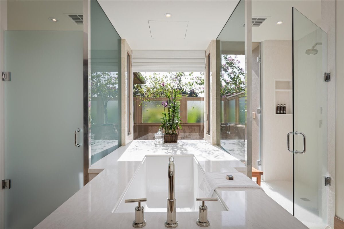 Fairway Villa 110D– Bright & Modern | Onsite Staff gallery image 2