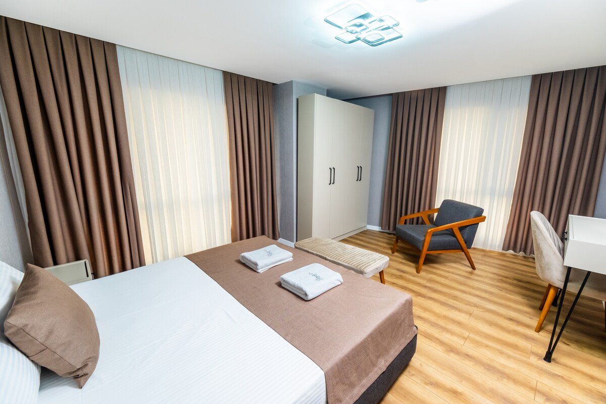 Luxury Life Suites gallery image 5