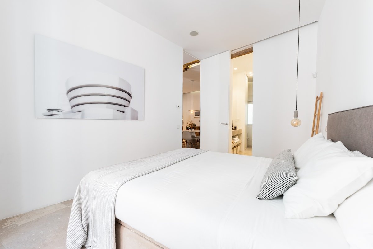 Very central in Madrid’s trendy area Malasaña gallery image 3