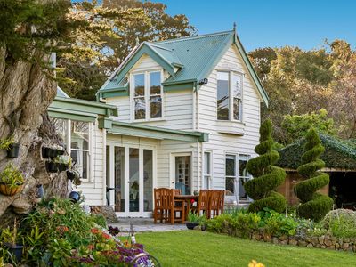 Old World Charm – Shoreham with gorgeous views