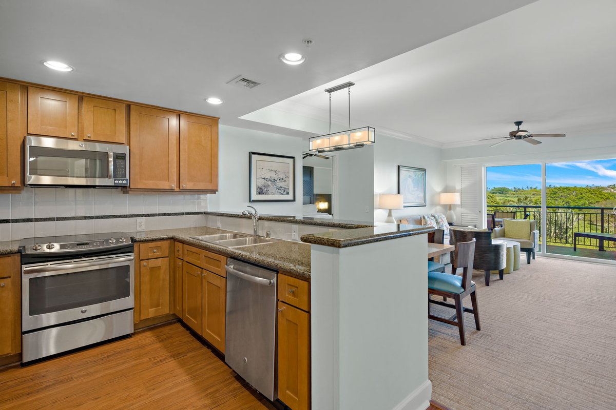 Marriott’s Waiohai Beach Club 2BR Islandview Villa